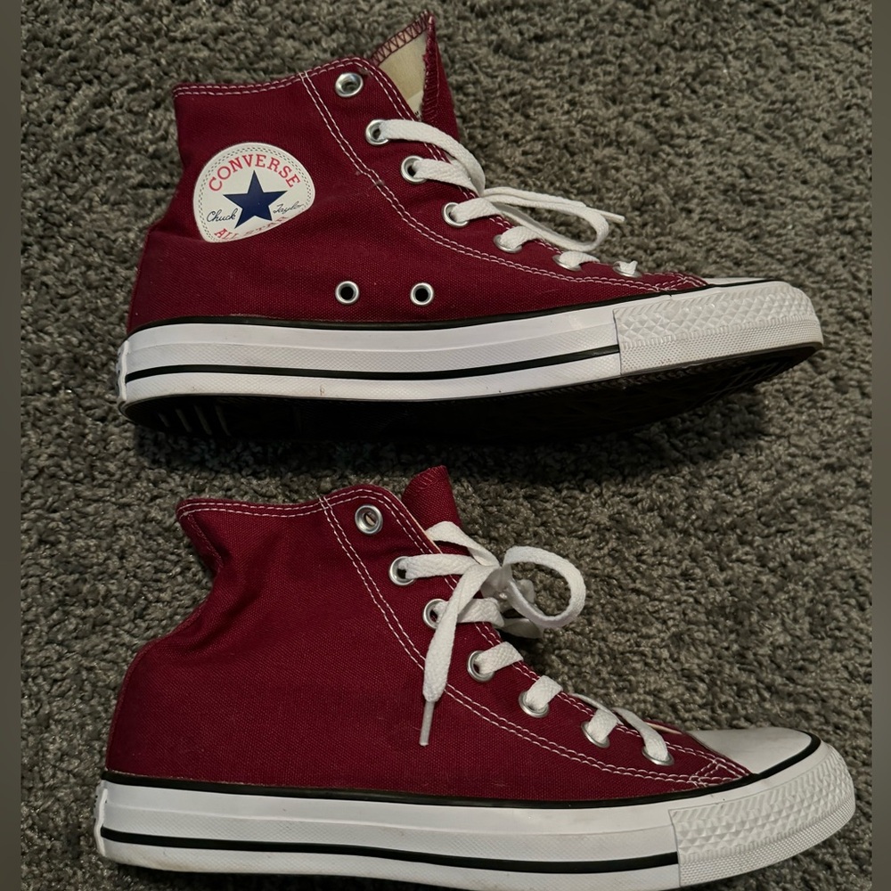 Converse All Star high tops size 8 women’s / 6 mens